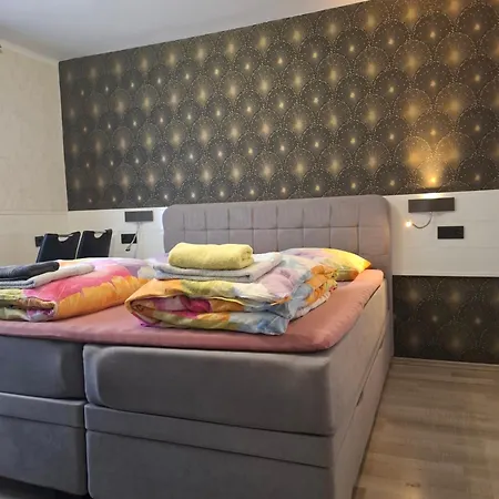 Couette-café Waldblick Mit Grossem Parkplatz 3*