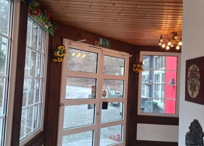 Waldblick Mit Grossem Parkplatz Bed and Breakfast Χάγη