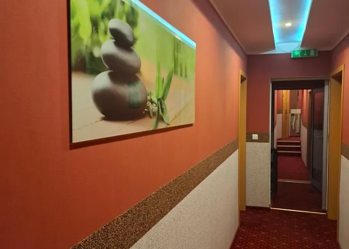 Waldblick Mit Grossem Parkplatz Bed and Breakfast Χάγη