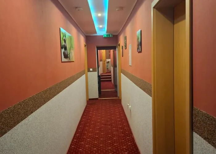 Waldblick Mit Grossem Parkplatz Bed and Breakfast 3*