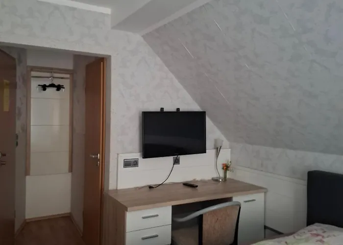 Waldblick Mit Grossem Parkplatz 3* Χάγη