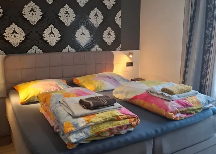 Waldblick Mit Grossem Parkplatz 3* Χάγη