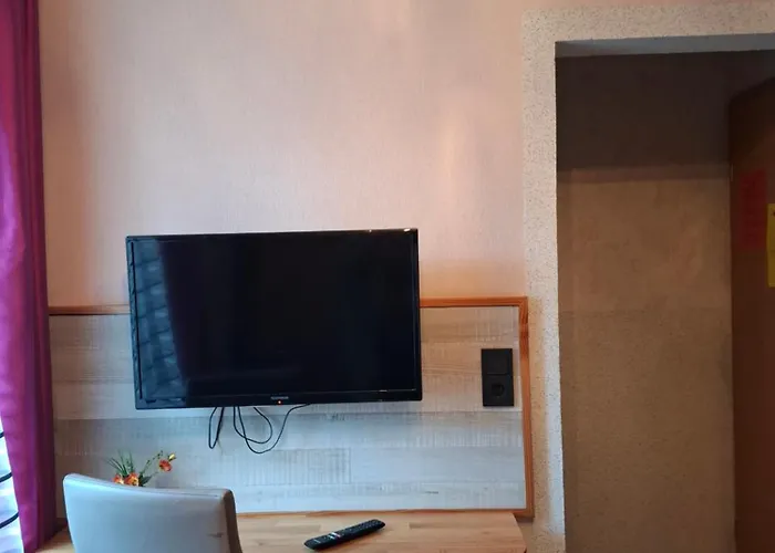 Waldblick Mit Grossem Parkplatz 3*