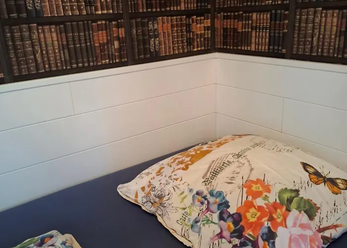 Waldblick Mit Grossem Parkplatz Χάγη